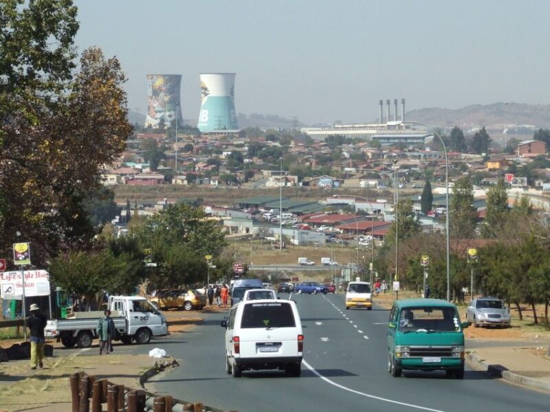 Johannesburg: Soweto Night Tour - Exploring Soweto