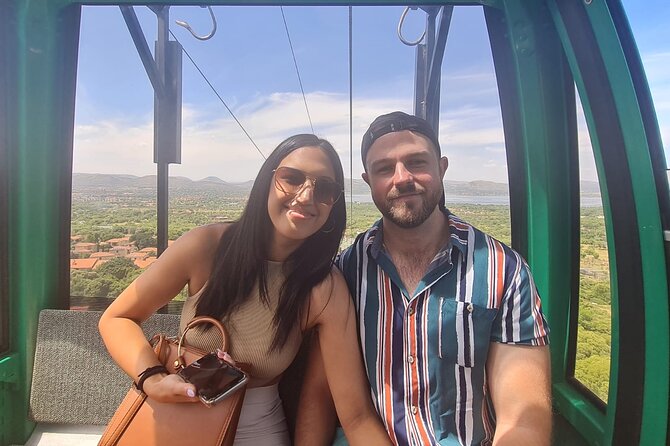Johannesburg: Wine Tasting and Cableway Half Day Tour - Cableway Journey