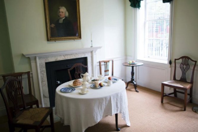 John Wesley Methodist Private Walking Tour Of London - Discovering Hidden Historical Sites