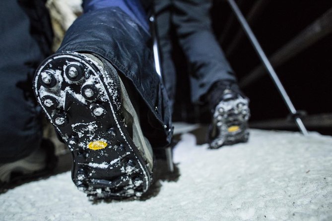 Johnston Canyon Evening Icewalk - Small Group Size and Guides