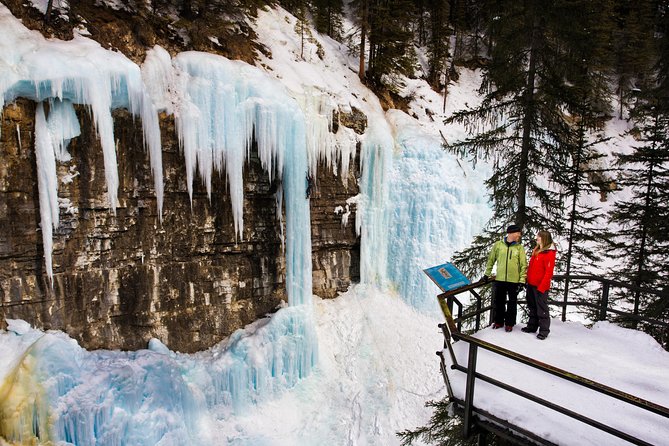 Johnston Canyon Icewalk From Banff AM - Exploring Johnston Canyon
