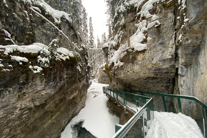 Johnston Canyon Private Guided Icewalk - Private Tour Experience