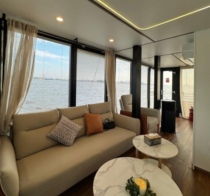 Johor Bahru Sun Set Party Boat House - Group Capacity and Bookings