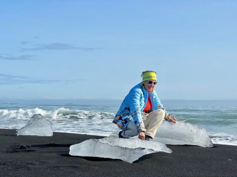 Jökulsárlón Floating Glacier & Diamond Beach Day Tour - Experience Features