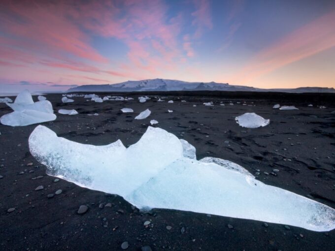 Jökulsárlón Floating Glacier & Diamond Beach Day Tour - Additional Information