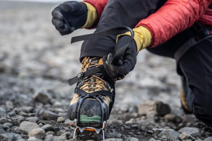 Jökulsárlón: Glacier Hike to a Remote Ice Cave - Scenic Ride to the Glacier