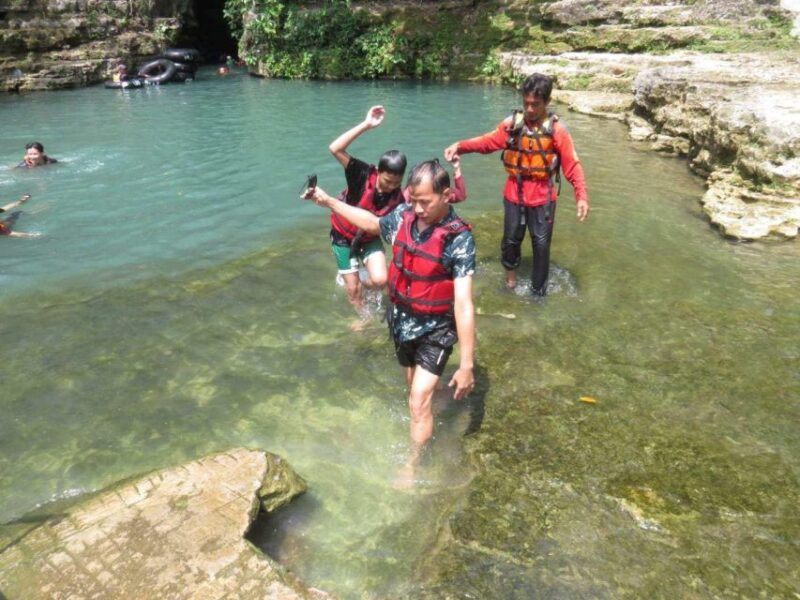 Jomblang Cave, Pindul Cave & Oyo River Tubing Tour - Pindul Cave and Oyo River Experience