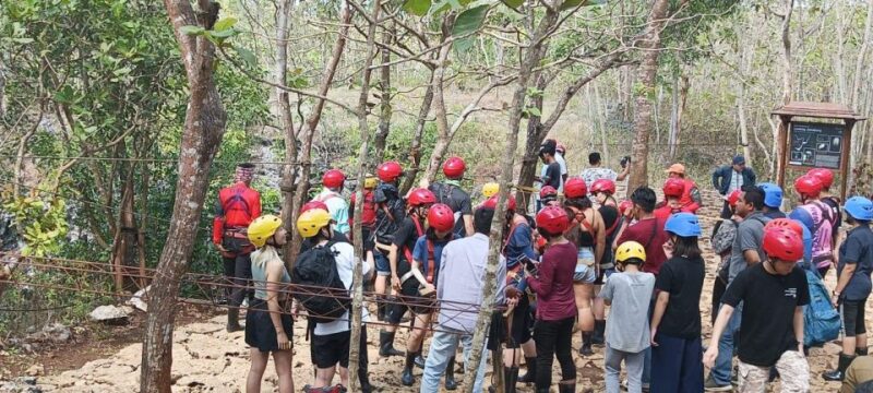 Jomblang Cave & Timang Beach / Pindul Cave 1 Day Tour. - Itinerary Details