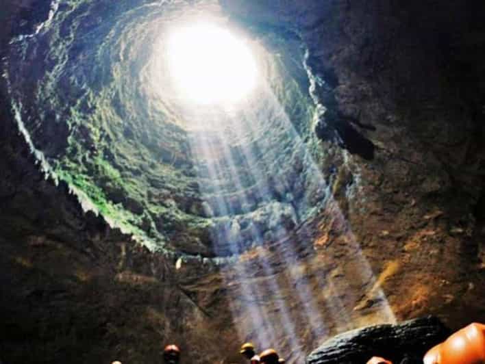 Jomblang Cave & Timang Beach Tour. - Itinerary Details