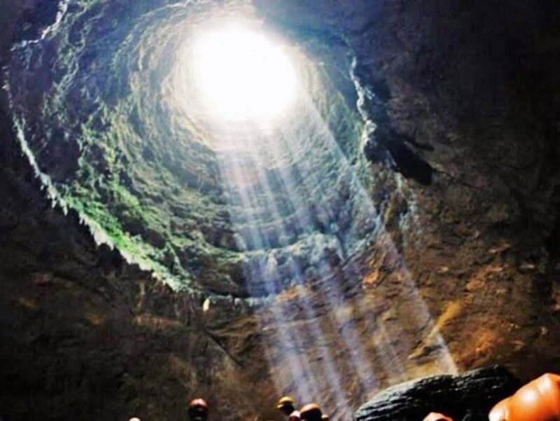 Jomblang Cave & Timang Beach Tour. - Lunch and Travel to Timang Beach