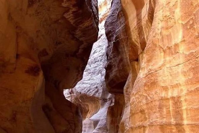 Jordan Tours Luxury Car - Pickup and Drop-off