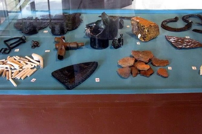 Journey of the Slaves, British & the Spanish Invaders From Runaway Bay - About Your Stay