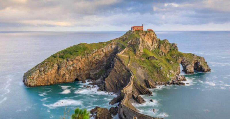 Journey Through Bilbao: Ancient Charms to Modern Wonders - Private Group Experience