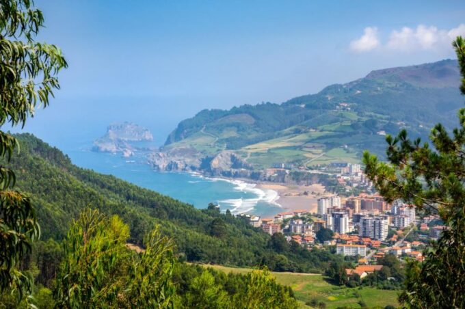 Journey Through Bilbao: Ancient Charms to Modern Wonders - Duration and Pickup Service