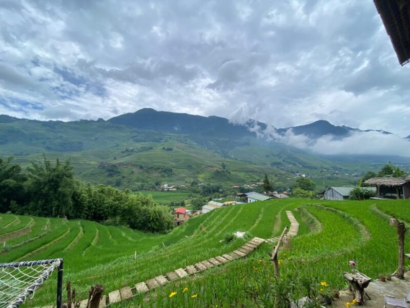 Journey Through Sapa Terraces & Traditions - Key Points