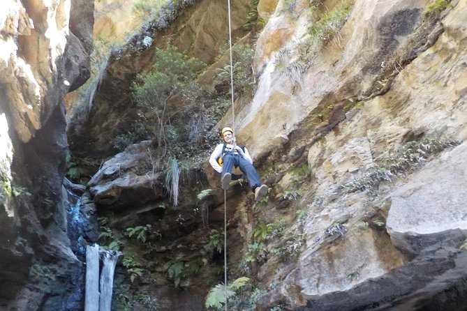 Juggler Canyon and Abseiling Adventure Blue Mountains - Clothing and Gear Recommendations