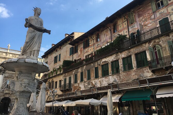 Juliet & Romeos Balcony - Skip the Line & Verona City With Guide - Verona Highlights