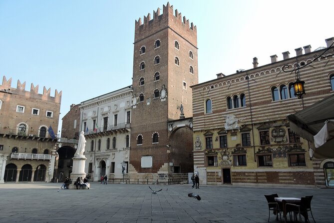 Juliet & Romeos Balcony - Skip the Line & Verona City With Guide - Tour Languages