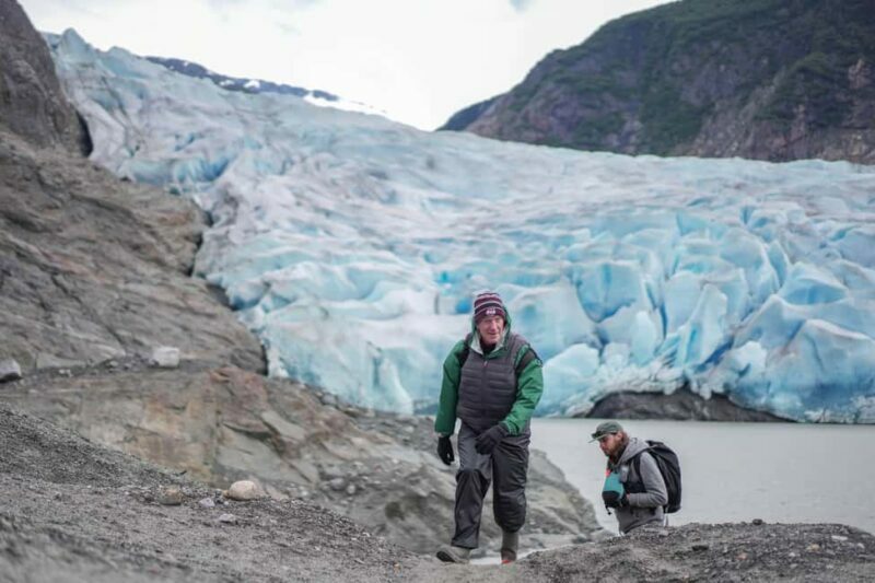 Juneau: Mendenhall Glacier Canoe Paddle and Hike - What Reviews Tell Us