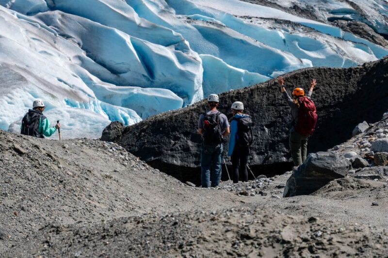 Juneau or Mendenhall Valley: Mendenhall Glacier Day Trip - Hiking the Tongass National Forest