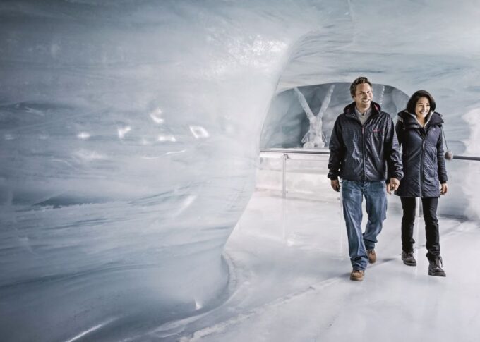 Jungfraujoch: Roundtrip to the Top of Europe by Train - Multimedia Alpine Sensation
