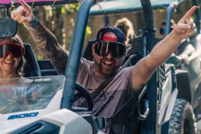 Jungle Buggy Tour - Convenient Lockers