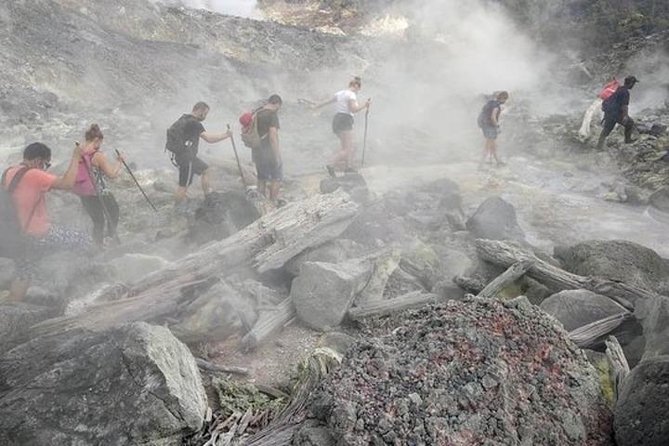 Jungle Tracking & Volcano Crater - Meeting and Pickup