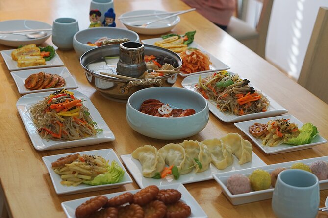 K-Food Cooking Japchae Mandu Tteokbokki & Fishcake - Good To Know