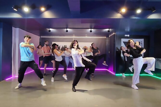 K-Pop Dance Class in Seoul (Incl. Video Shooting & Editing) - Dancing and Choreography