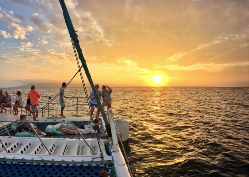 Kaanapali: Sunset Dinner Catamaran Cruise With Drinks - Customer Ratings and Reviews
