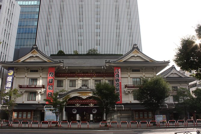 Kabuki Theater - Experiencing Kabuki in Tokyo