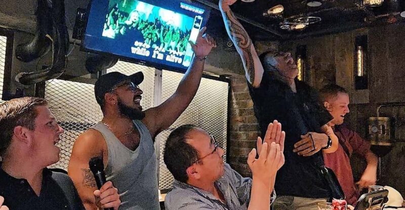 Kabukicho Bar Hopping and Grab a Bite Tour - Key Points