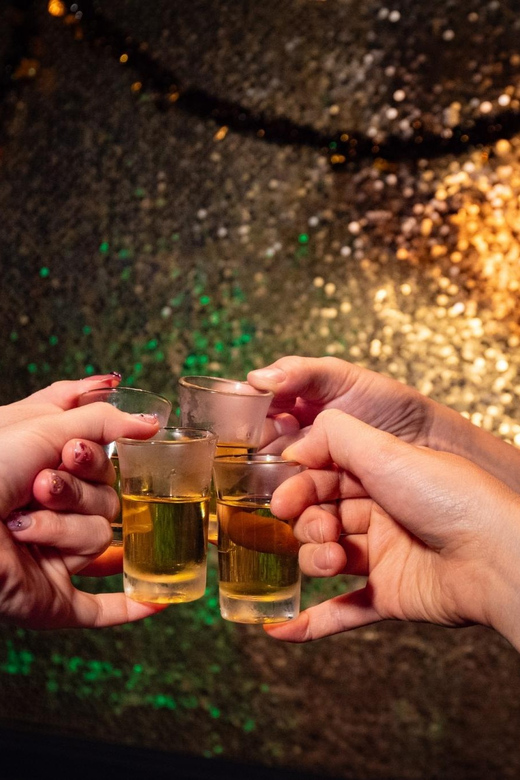 Kabukicho Bar Hopping and Grab a Bite Tour - Included Experiences