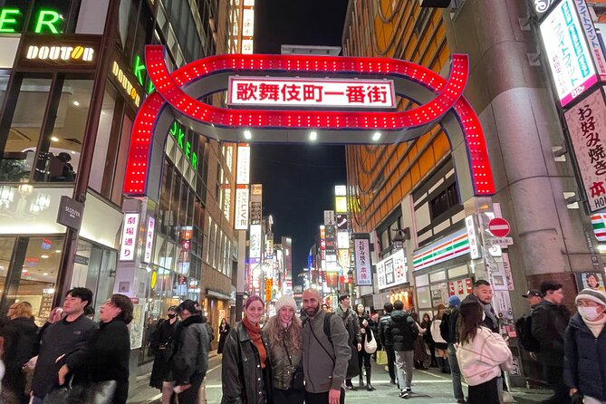 KABUKICHO DEEP TOUR + DINNER & BAR HOP W/Local Certified Guide - Cultural Insights and Local Perspectives