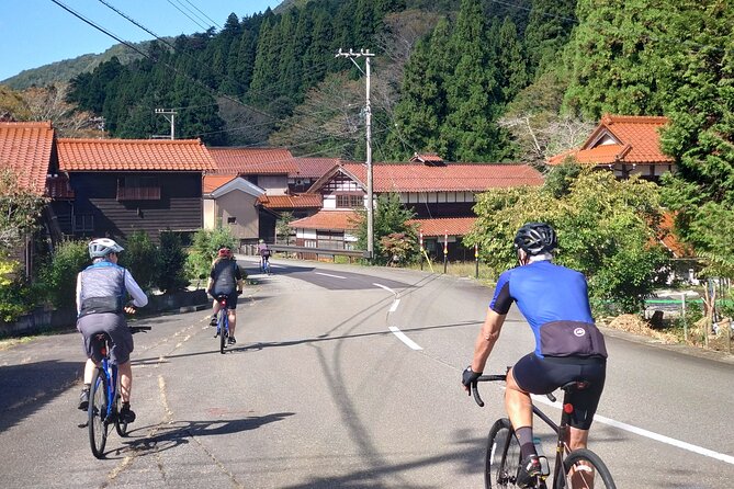 Kaga Cycling Tour - Inclusions