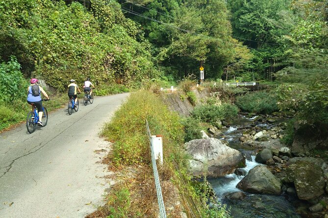 Kaga Cycling Tour - Meeting and Pickup