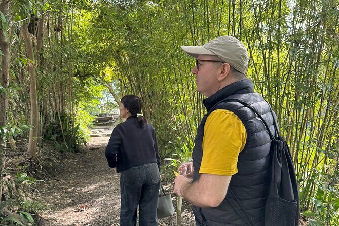 Kagoshima Gardens & Shrines  Local Bus Guided Tour (Small-Group) - Transportation and Group Size