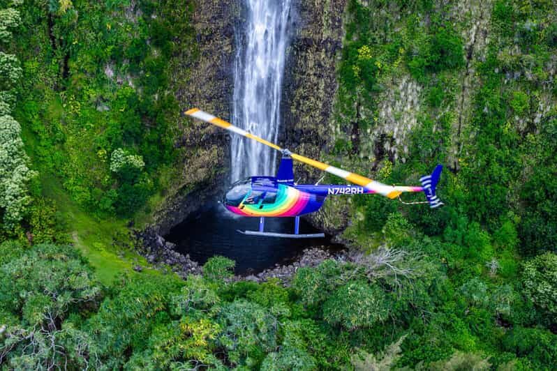 Kailua-Kona: Kohala, Volcanoes and Waterfall Helicopter Tour - The Itinerary in Detail