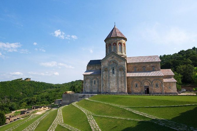 Kakheti: Signagi + Bodbe Monastery + Gurgeniani Waterfall - Exploring Bodbe Monastery