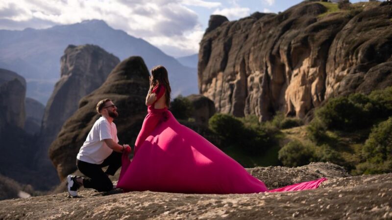 Kalabaka: Meteora Flying Dress Photoshoot - Choosing the Ideal Floating Dress
