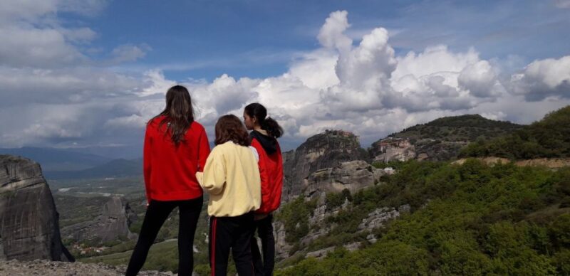 Kalabaka: Meteora Monasteries Private Tour With Photo Stops - Itinerary