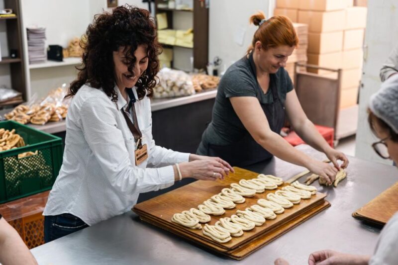 Kalamata: Food Tour and Olive Oil Tasting With Light Lunch - Exploring Historic Kalamata