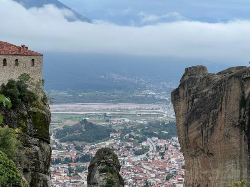 Kalambaka: Meteora Guided Tour With Local Guide - Key Points