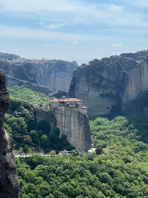Kalambaka: Meteora Guided Tour With Local Guide - Pickup and Transportation