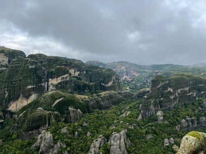 Kalambaka: Meteora Guided Tour With Local Guide - Dress Code