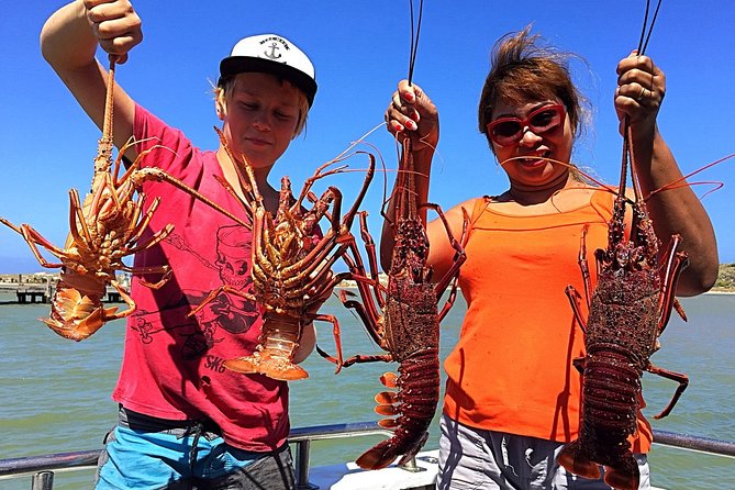 Kalbarri Rock Lobster Pot Pull Tour in Kalbarri - Informative Crew Guidance