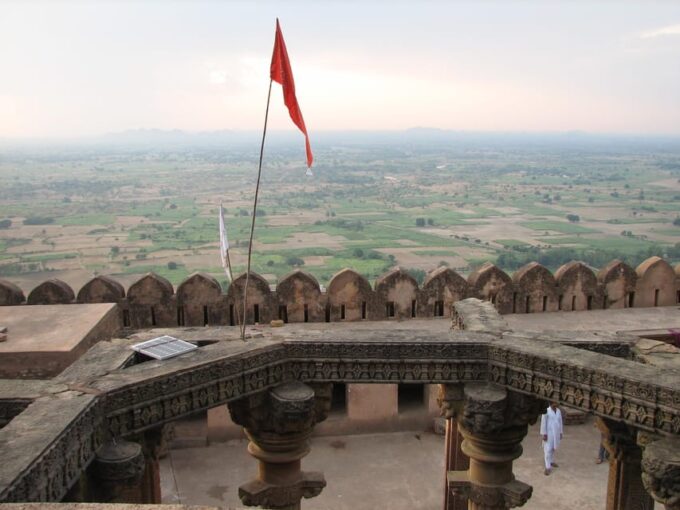 Kalinjar Fort Full Day Detailed Tour From Khajuraho - Important Information