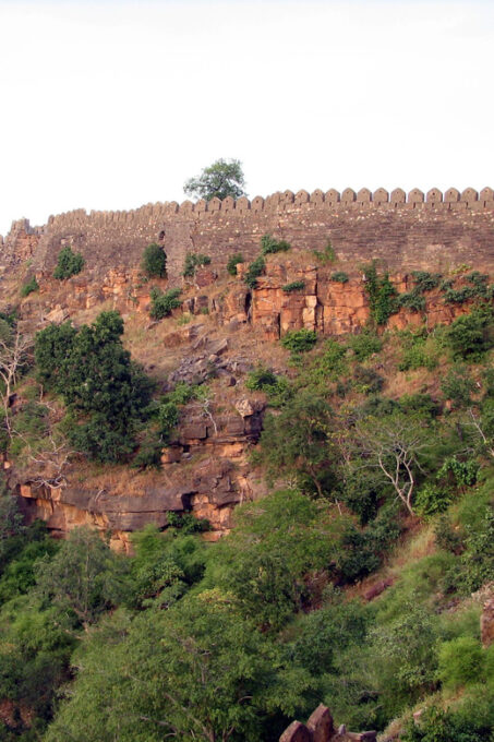 Kalinjar Fort Full Day Detailed Tour From Khajuraho - Frequently Asked Questions
