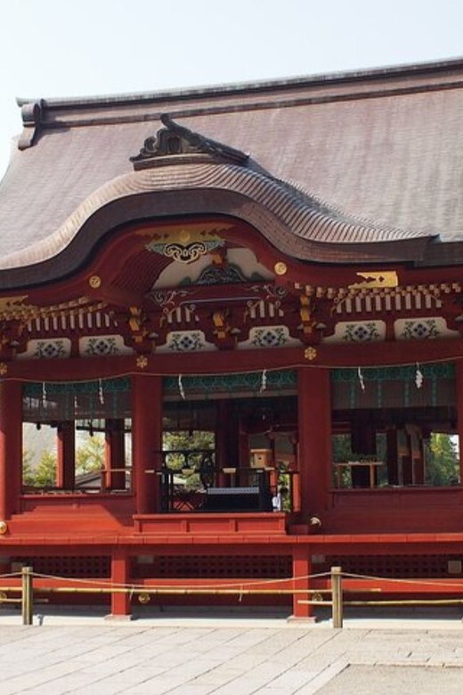 Kamakura and Yokohama: Private Chauffeur Tour - Iconic Great Buddha