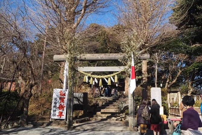 Kamakura Private Cultural and Historical Hiking Tour - Indulging in Local Cuisine